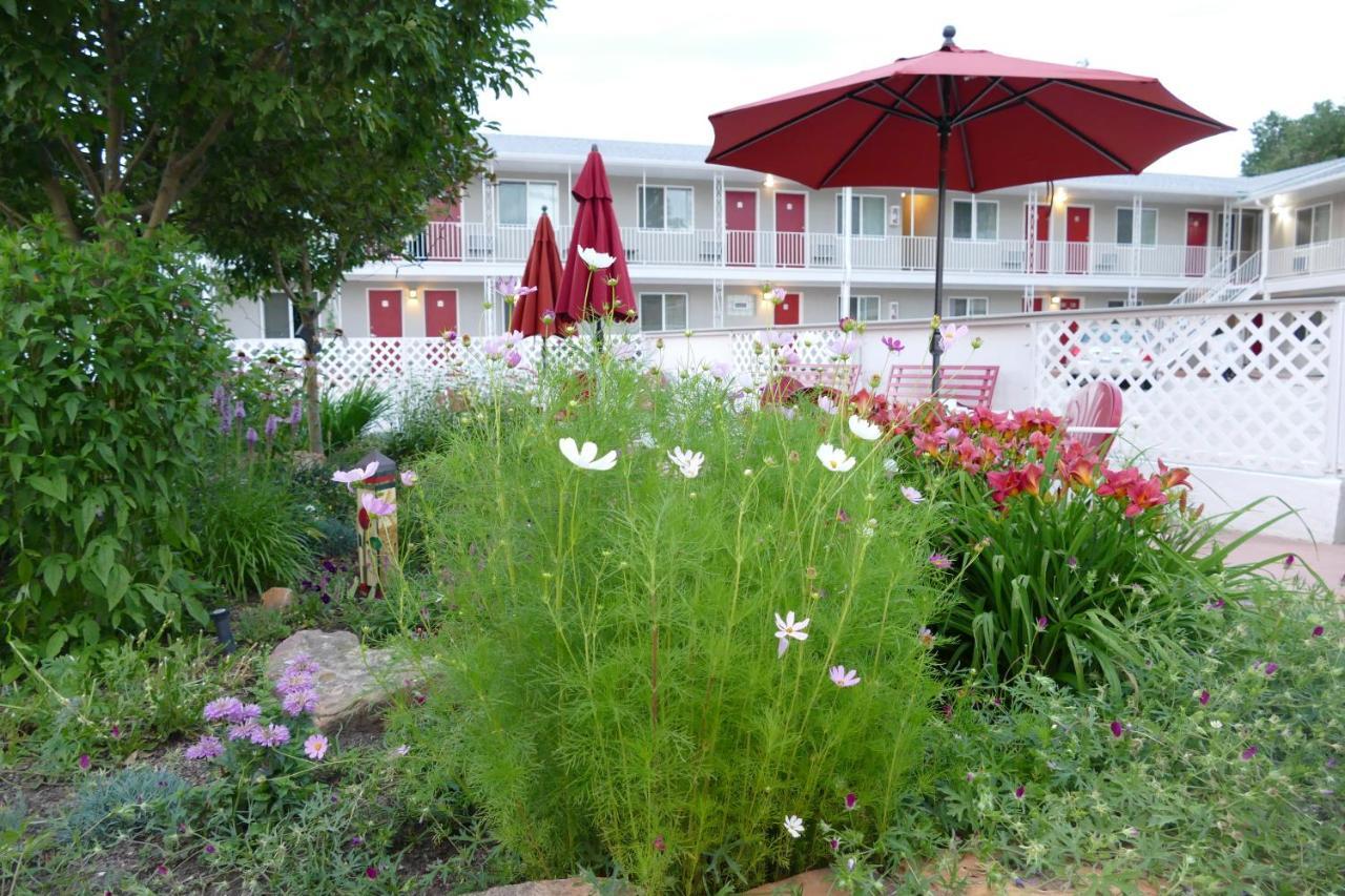 Red Wing Motel Маниту-Спрингс Экстерьер фото